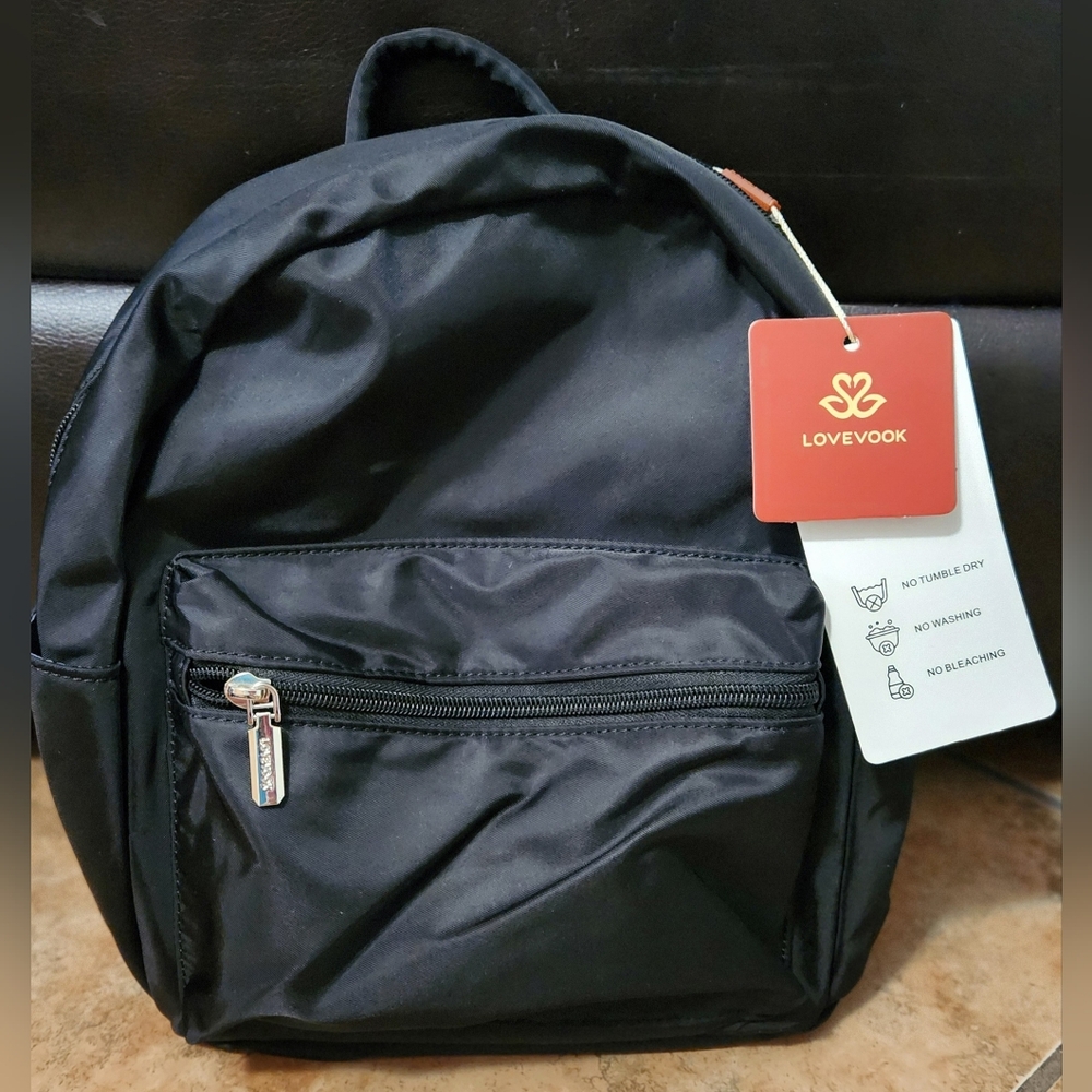 Lovevook Mini Backpack - Picture 6 of 8